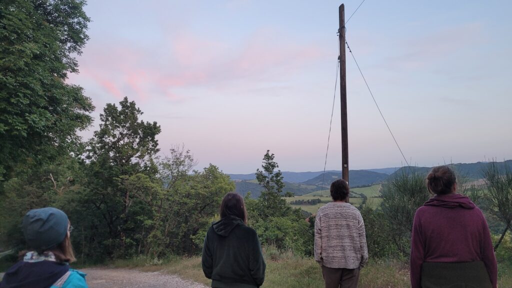 fermiamo sul sentiero